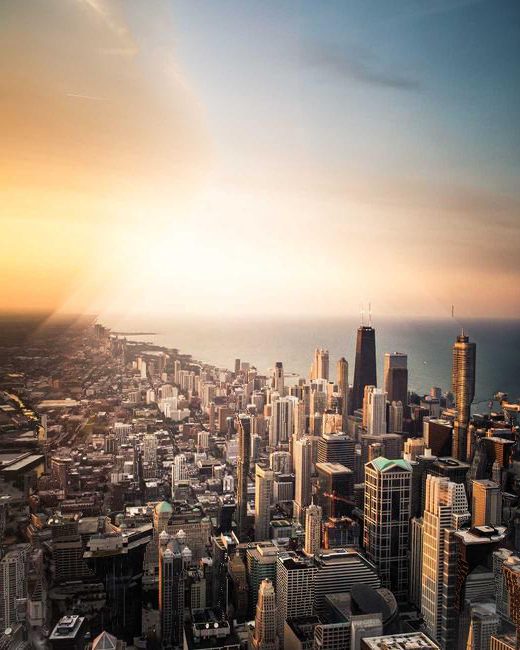 The skyline resized to 4:5 with Squishless